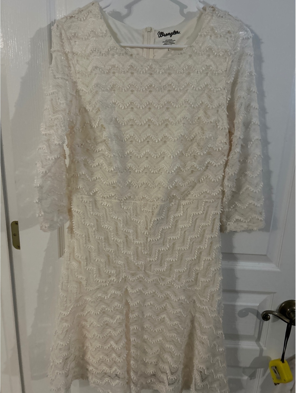 Wrangler Ivory Lace Dress with 3/4 Sleeves, Size Large